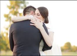 Camelback combines the beauty of the poconos with the thrill of adventure — all inside the tranquility of a luxury resort. Navy And Blush Wedding Jw Marriott Camelback Inn Videographer Phoenix Videographer Phoenix Simply Cinema Blog