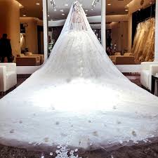 Rekaan yang simple ini membuatkan baju kelihatan mewah apabila memakainya. Trend Baju Pengantin Perempuan 2018 Mybaju Blog