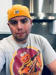 Who cooks in a lesbian relationship???