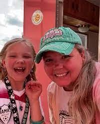 Hazel Gresham's Instagram, Twitter & Facebook