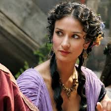 April 2014 mit ebenfalls zehn. Game Of Thrones Rom Darstellerin Fur Staffel 4 Engagiert Indira Varma Ist Auch Aus Luther Bekannt Tv Wunschliste