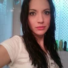 Colleen Burdick's Instagram, Twitter & Facebook