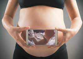 Wann es was kann, sollten eltern nicht mit aurgusaugen beobachten. Was Kann Und Macht Mein Baby Schon Im Bauch Babyartikel De Magazin