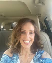 Introduction of a single mother in Las Vegas