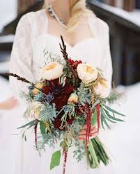 Picking wedding bouquets isn't easy unless you're actually a florist. Winter Wedding Bouquets Arabia Weddings