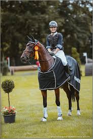 We would like to show you a description here but the site won't allow us. Bundeschampionats Finalisten Stehen Fest Buschreiter De