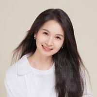 Priscilla Hong's Instagram, Twitter & Facebook