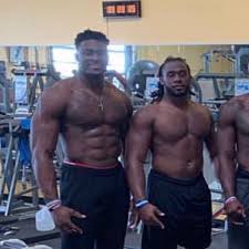 Growing up, dk metcalf had always dreamed of opening a restaurant. Dk Metcalf Is Absurdly Ripped But His Body Fat Probably Isn T That Low Sbnation Com