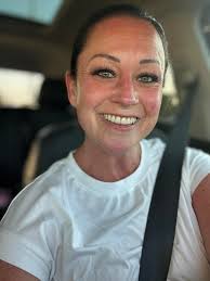 Hey everyone! My name is Kati and my daughter and I will be relocating to  Sarasota at the end of May! I was wondering if anybody could lend some  assistance. I am