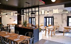 La Corde A Linge Restaurant Brasserie Cafe Interieur De Restaurant Design De Restaurant Interieur Boutique