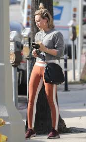 Liv tyler explains why you should revisit the '90s flick now. Hilary Duff Cameltoe In Tight Red Spandex Pants Taxi Driver Movie