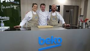 Martín berasategui olazábal (san sebastián, 27 de abril de 1960) es un chef español que cuenta con doce estrellas michelin. Sonitron El Road Show De Beko Y Martin Berasategui Llega A Barcelona Sonitron