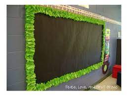 Peace Love And First Grade Making A Scrunchy Border Classroom Decor Bulletin Board Borders Bulletin Board Paper