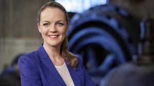 The first show could be watched on tv on 4 october 2005. Eva Brenner Privat Wer Ist Der Gluckliche An Der Seite Des Zuhause Im Gluck Stars News De