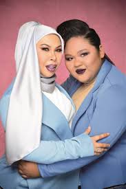 Permintaan dan jualan melonjak vida beauty kini memiliki lebih 400 stokis di seluruh negara termasuk di brunei dan singapura dengan menggajikan kakitangan seramai 130 orang. Ds Vida Cebur Bisnes Sejak Usia 12 Tahun Kagum Dengan Cetusan Idea Anak Anaknya Nona