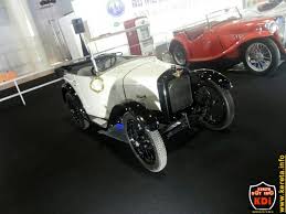 Untuk contoh perbandingan ini kami akan menggunakan perodua myvi 1.5l se (2015). Vintage Car Club Kelab Kereta Klasik