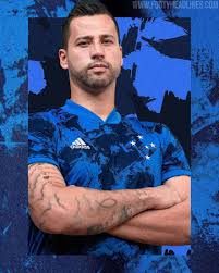 Peñarol fußball trikot special edition herren 2021 2022 schwarz. Cruzeiro 20 21 Ausweichtrikot Enthullt Nur Fussball
