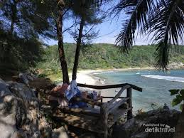 Pantai momong masuk dalam wilayah gampong meunasah balee, kecamatan lhoknga. Kenalkan Ini Pantai Momong Favorit Warga Aceh