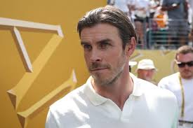 Newborn baby whose dad smoked heroin in house ended up in hospital