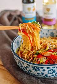 Vegetable Yakisoba 25 Minute Recipe The Woks Of Life Recipe Yakisoba Recipe Vegetable Recipes Vegetarian Oyster Sauce
