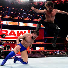 Photos Rollins Battles The Extraordinary Man En Route To Wrestlemania Seth Rollins Wwe Seth Rollins Wrestlemania