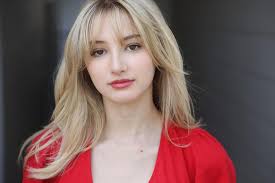 Caroline Lacey's Instagram, Twitter & Facebook