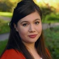 Amy Sefton's Instagram, Twitter & Facebook