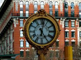 La france fait partie des etats qui n'ont pas encore pris position sur le changement d'heure. Daylight Savings Time L Heure D Ete Begins In France At 2am March 31 2013 ì‹œê³„