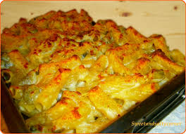 Preparazione delle lasagne al forno alla salsa di carciofi e spolverata di formaggi disponi sulla spianatoia la farina a fontana, versa nell'incavo centrale le uova sgusciate e sbattute leggermente, aggiungi il sale fino ed inizia ad impastare con le dita. Pasta Al Forno Besciamella E Carciofi Sweet And Salty Corner