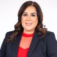 Elba Lopez's Instagram, Twitter & Facebook