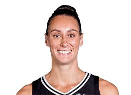 Stephanie Talbot's Instagram, Twitter & Facebook