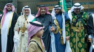 الأمير محمد بن سلمان، ولي ولي العهد السعودي ووزير الدفاع. Ù… Ù† Ù‡Ùˆ Ø§Ù„Ø£Ù…ÙŠØ± Ø§Ù„ØµØºÙŠØ± Ø§Ù„Ø°ÙŠ Ø´Ø§Ø±Ùƒ Ø§Ù„Ù…Ù„Ùƒ Ø³Ù„Ù…Ø§Ù† ÙÙŠ Ø§Ù„Ø¹Ø±Ø¶Ø© Ù…Ø¬Ù„Ø© Ø³ÙŠØ¯ØªÙŠ