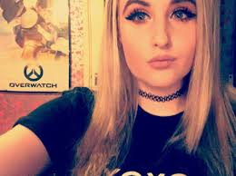 Leah Bingham's Instagram, Twitter & Facebook