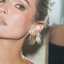 Uncommon James Ear Climber 2025