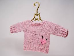 Und auch heute erfreut sich das sticken wieder wachsender beliebtheit. Anzeige Babypulli Stricken Mit Snaply Kostenlose Anleitung Caros Fummeley