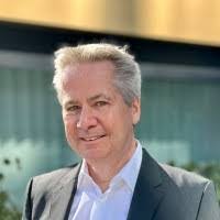 Chris Meli's Instagram, Twitter & Facebook