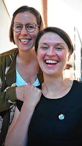 Schweiz: Die meisten Schweizer wollen die Ehe für alle, ihre Gegner werben  bis zuletzt mit einer drastischen Kampagne dagegen