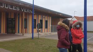 La démographie de l'allier est caractérisée par une faible densité estimée en 2010 à. Le Berry Republicain Avis De Deces