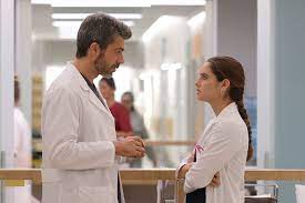 Doc nelle tue mani, serie tv tratta da una storia vera, con protagonista luca argentero, torna su rai1 con otto episodi a partire dal 15 ottobre. Doc Nelle Tue Mani Torna La Fiction Dei Record Cast E Puntate