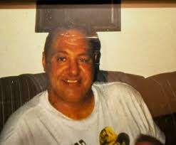 Billy DeLong that was my biological Grandpa last place he lived was  Elsberry Missouri in Lincoln County he's Pushing Daisies now or weeds bad  guy! Malcolm DeLong is his son which is