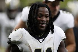 Share the best gifs now >>>. Alvin Kamara S Hilarious Response To Mccaffrey Extension