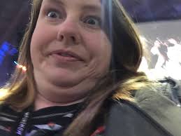 Kelly Pless's Instagram, Twitter & Facebook