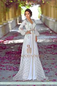 Moroccan Caftan Designer Based In Dubai When Fashion Meets Tradition سلمى بنعمر قفطان مغربيات الجلاييات المغربية Morrocan Dress Fancy Dresses Arabian Dress