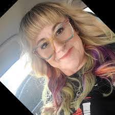 Molly Speer's Instagram, Twitter & Facebook