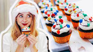 Gingerbread Christmas Light Cupcakes Zoella Ad Zoella Christmas Christmas Cupcakes Recipes Christmas Baking
