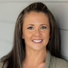 Lauryn Gutowski's Instagram, Twitter & Facebook