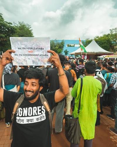 Bengaluru came together in solidarity, with protesters carrying messages of resistance, justice and hope. Here are some of the signs and words that shaped the protest. Images by @deeptensarkar (CJP, Bengaluru protests,