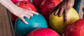 Bowling Ball Sizes And Weights How To Choose Bowling Ball Size