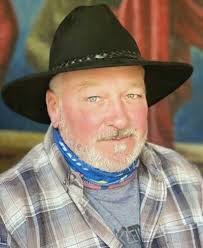 Danny Hooker's Instagram, Twitter & Facebook