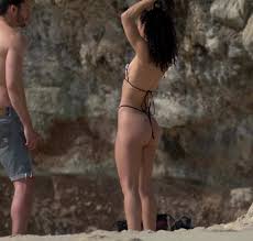 Hot Brazilian Girl In Thong Beach Voyeur 4k - ZOOM - by CALIFAS